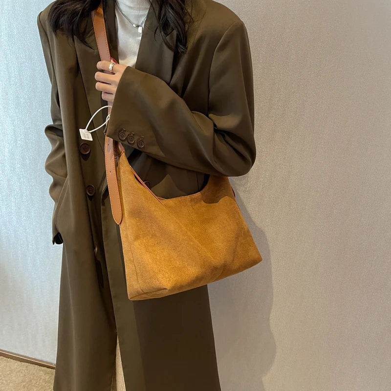 Vintage Leather Shoulder Bag for Women Large Capacity Crossbody Purse