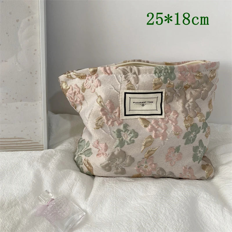 Large Women Floral Cosmetic Bag Cotton Relief Zipper Washing Makeup Storage Bag