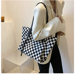 Large-capacity College Student Tote Bag Retro Canvas Shoulder Bag