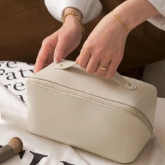 Large-capacity Portable Girl Makeup Bag Women Cosmetic Bag