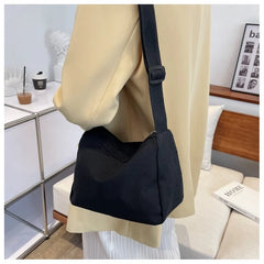 Large-capacity Shoulder Bag Women's Commuter Messenger Tote Bag