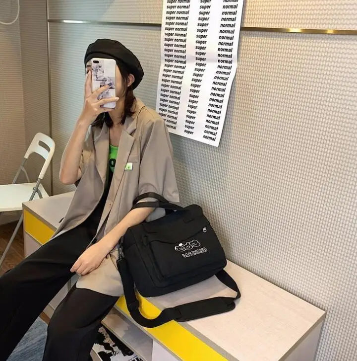 Canvas Shoulder Bag Unisex Artistic Messenger Bag Women Travel Handbag