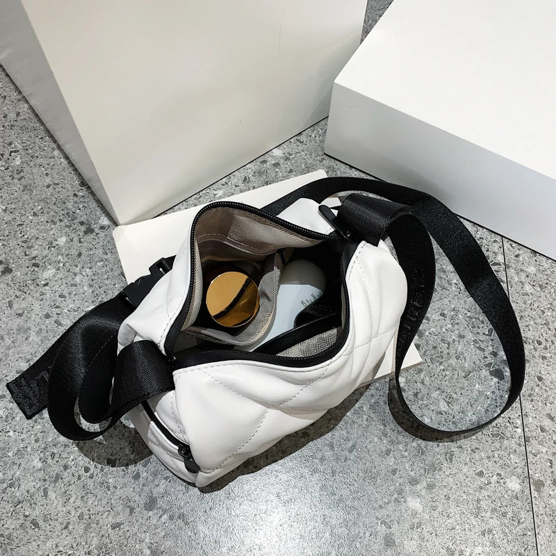 Women's Lightweight Underarm Crossbody Bag - Summer Travel Waterful Shoulder Bag
