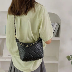 Women Hobos Bags Shoulder Crossbody Bag Chains