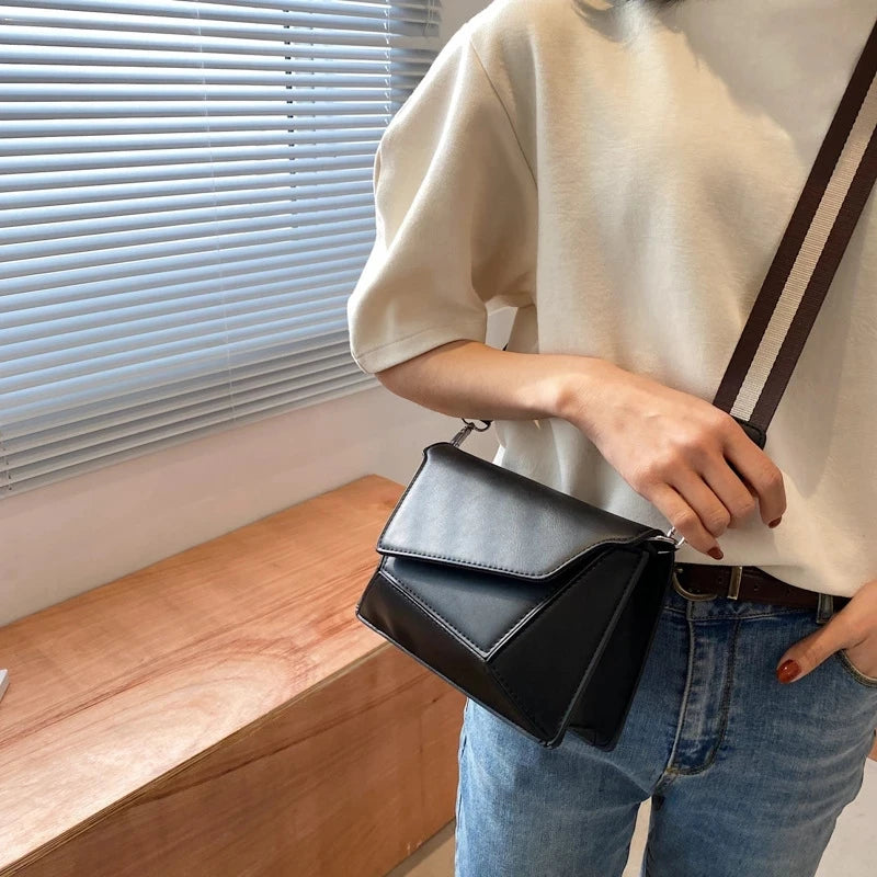 Hot Shoulder Bag Irregular Small Square Bag Wide Strap Crossbody Bags