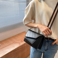 Hot Shoulder Bag Irregular Small Square Bag Wide Strap Crossbody Bags
