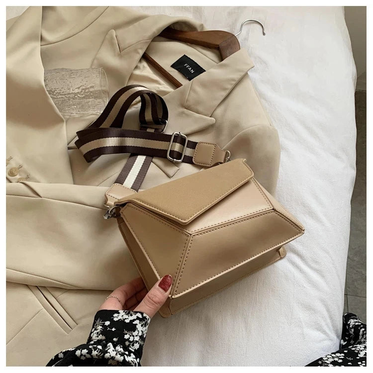 Hot Shoulder Bag Irregular Small Square Bag Wide Strap Crossbody Bags