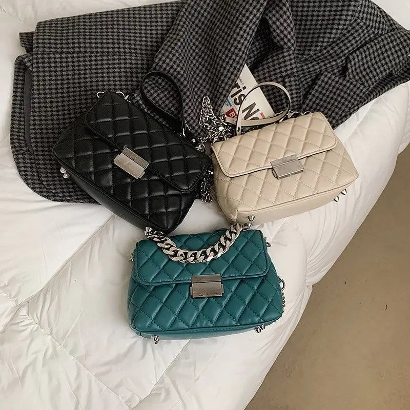 Women's Silver Chain Small Flap Crossbody Bag Winter Shoulder Handbags