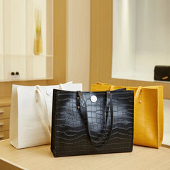Stylish Crocodile Leather Shoulder Bag for Women