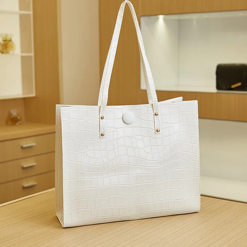 Stylish Crocodile Leather Shoulder Bag for Women