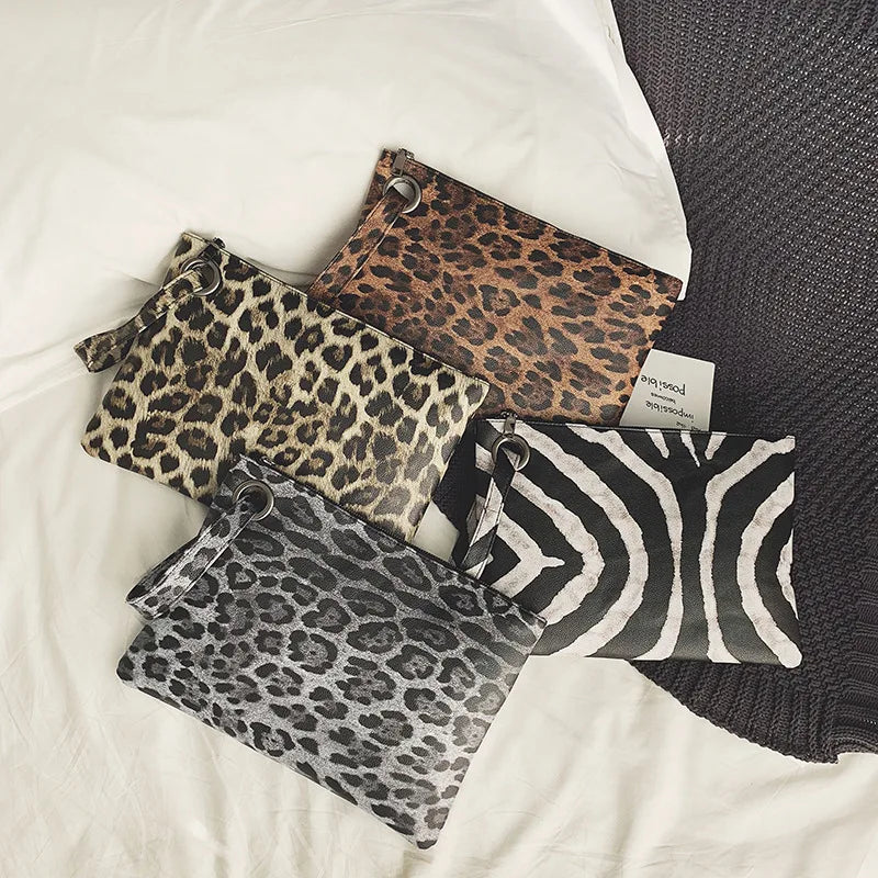 Leopard Print Ladies Clutch Multicolor Retro Flat Bag Large Capacity