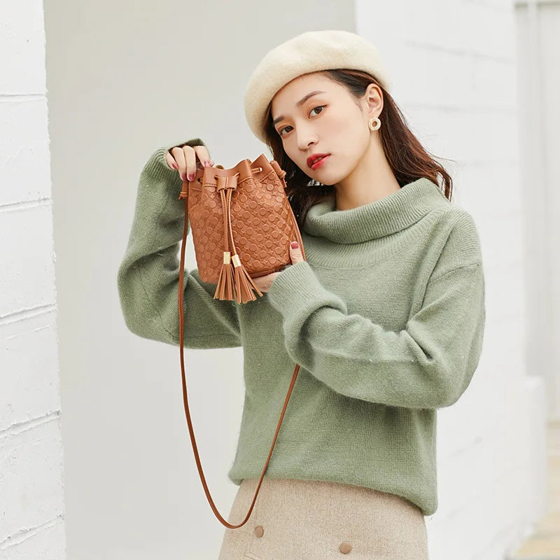 Lychee Pattern Vintage Messenger Bucket Bag