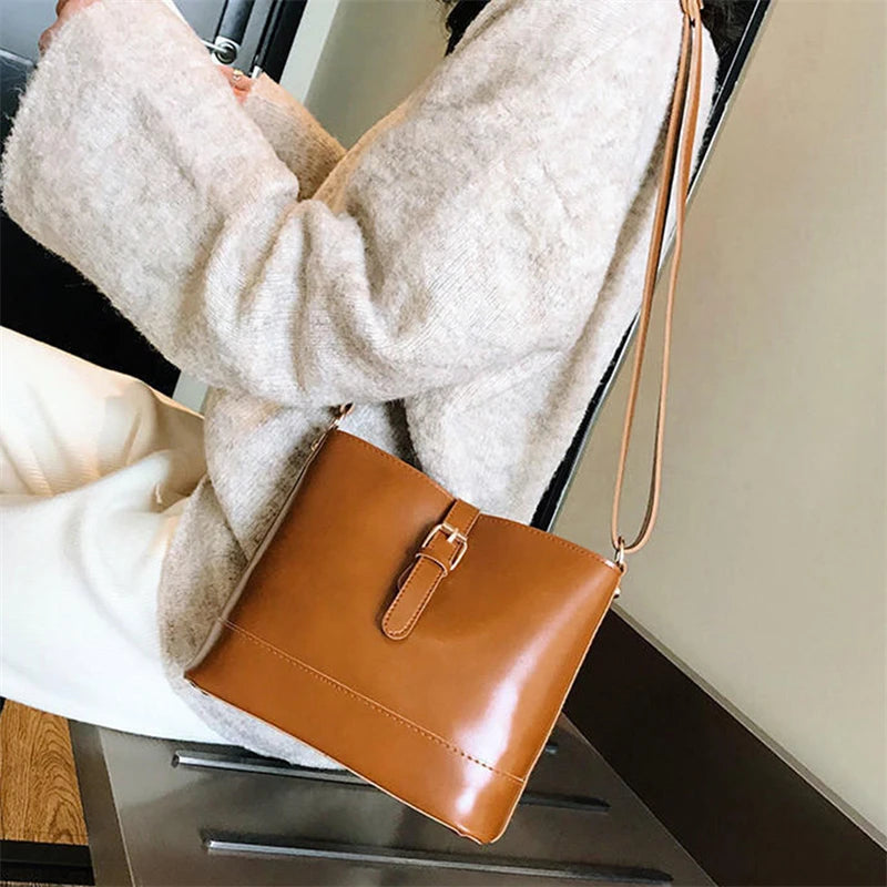 Oil PU Leather Women's Bucket Bag Handbags One-shoulder Messenger Bags
