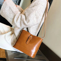 Oil PU Leather Women's Bucket Bag Handbags One-shoulder Messenger Bags