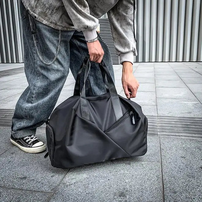 Large-Capacity Travel Bag with Wet/Dry Separation