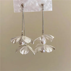 Metal Petals Pearl Pendant Earrings European And American Style