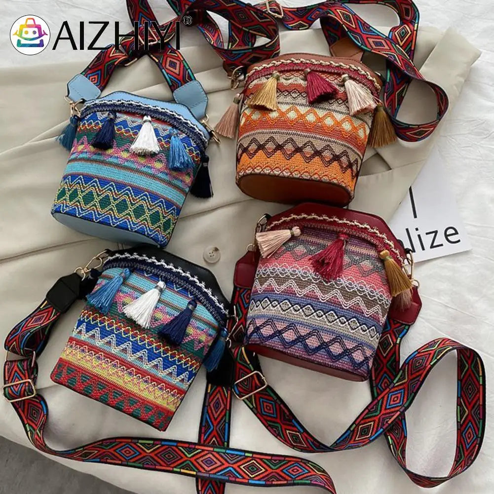 Ethnic Women Shoulder Bag Hand Woven Tassels Crossbody Bag Bohemian Small Bucket