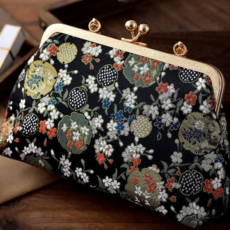 Vintage Women's Strawberry Flower Crossbody Bag