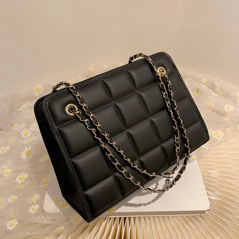 Small Diamond Plaid Embroidery Shoulder Bag Retro Textured Messenger