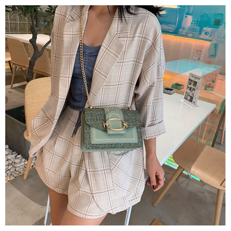Women's Large Capacity Thread Splicing Retro Shoulder Bag