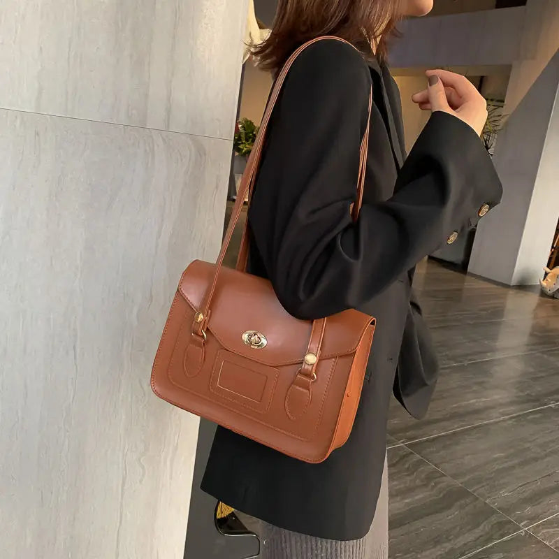 Vintage Chain Shoulder Crossbody Bags for Women High Tote Handbags