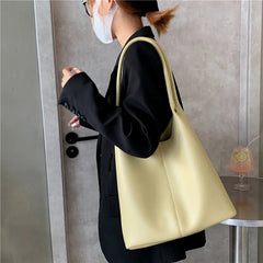 PU Leather Girls Shoulder Bag High Capacity Soft Handbags