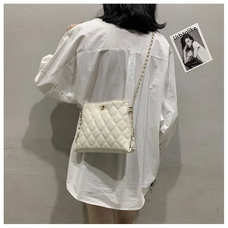 Soft Leather Shoulder Bag Chain Crossbody Large Capacity Bucket Bag