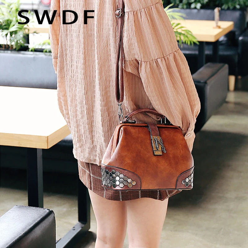 Women Lock Chain Rivets Vintage Pu Leather Shoulder Bag Ladies Doctor Bags
