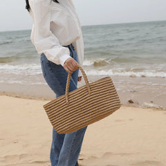 Straw Woven Bag Large Capacity Handbag for Women's French Romantic Beach