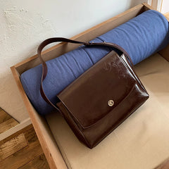 Vintage Large Capacity Messenger Bag for Autumn and Winter
