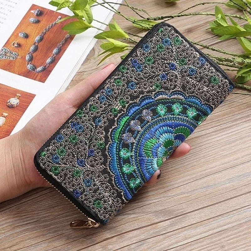 Ladies Retro Embroidered Wallet Ethnic Style Hand Carry Wallet