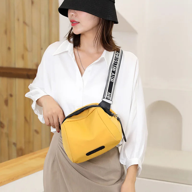 Nylon Shoulder Bag Travel Messenger Crossbody Bag for Women