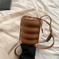 Solid Personalized Casual Versatile Messenger Bag