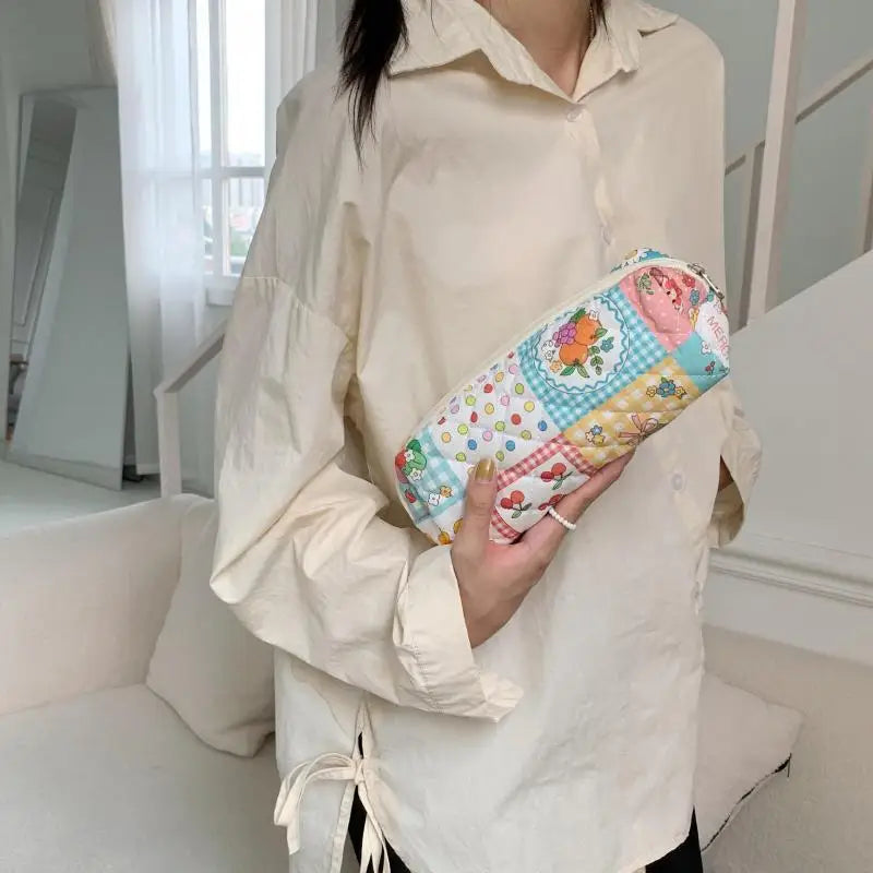 Quilted Small Makeup Bag Zipper Cosmetic Pouch Women Portable