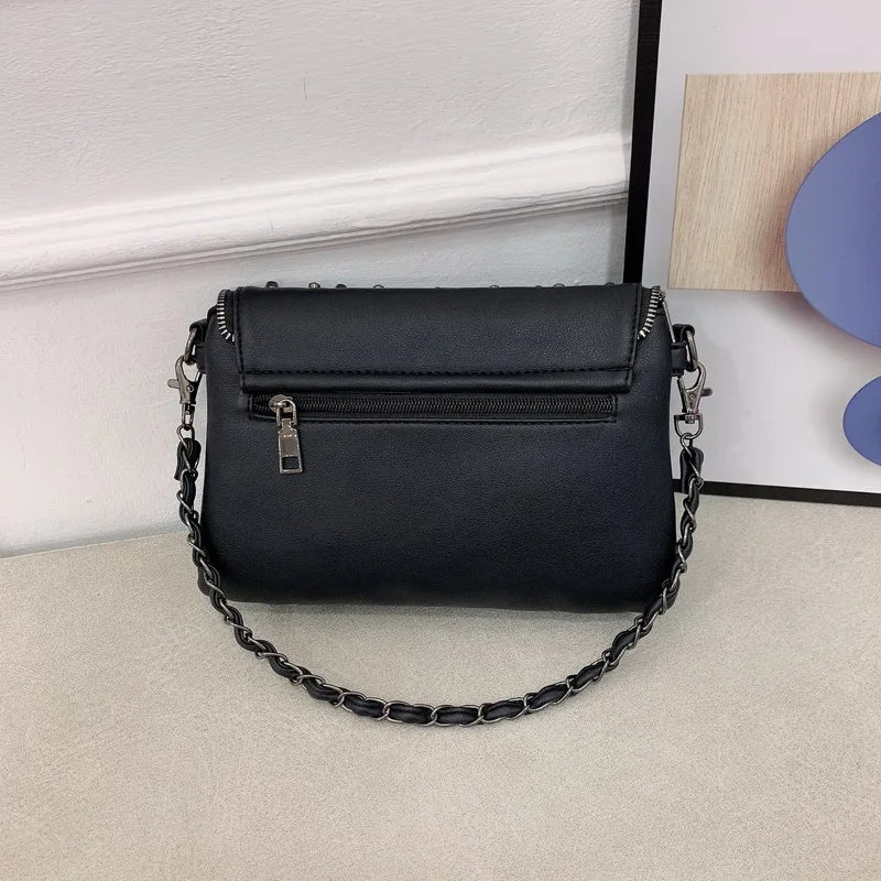 Rivet Women Bags Punk Skull Crossbody Bag Female Tote Bags Rock Small Flap Bags