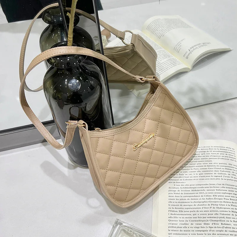 Small Women's Lingge Embroidery Underarm Bag One-Shoulder Messenger Tote Bag