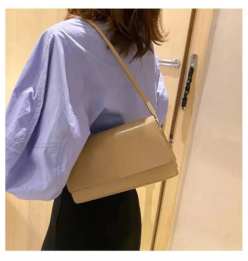 French Stick Handbag Pu Leisure Armpit Bag Solid Handbag2021