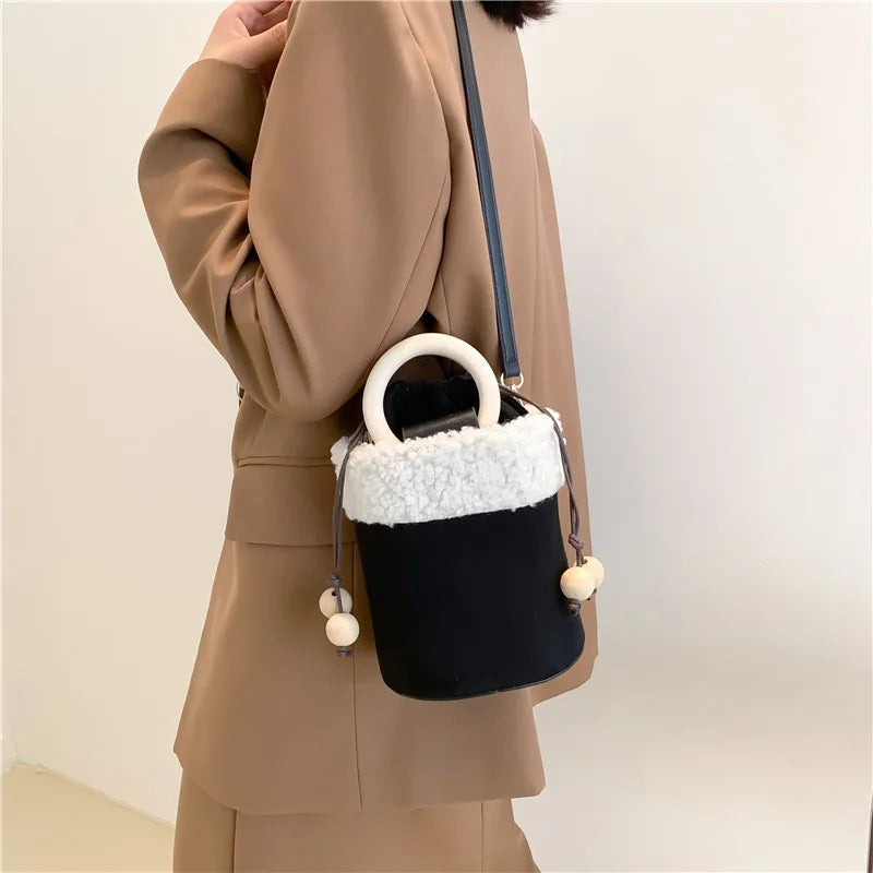 Suede Lambswool Shoulder Bag Wooden Handle Crossbody Bucket Sac