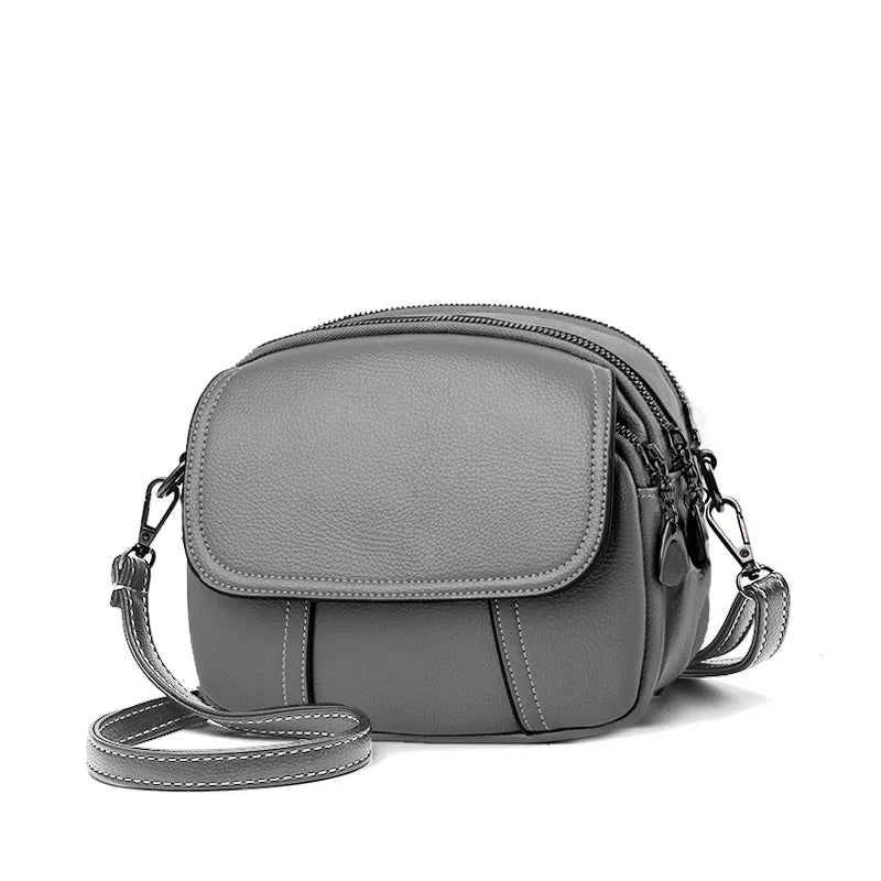 Summer Simplicity Women's Small Round Bag