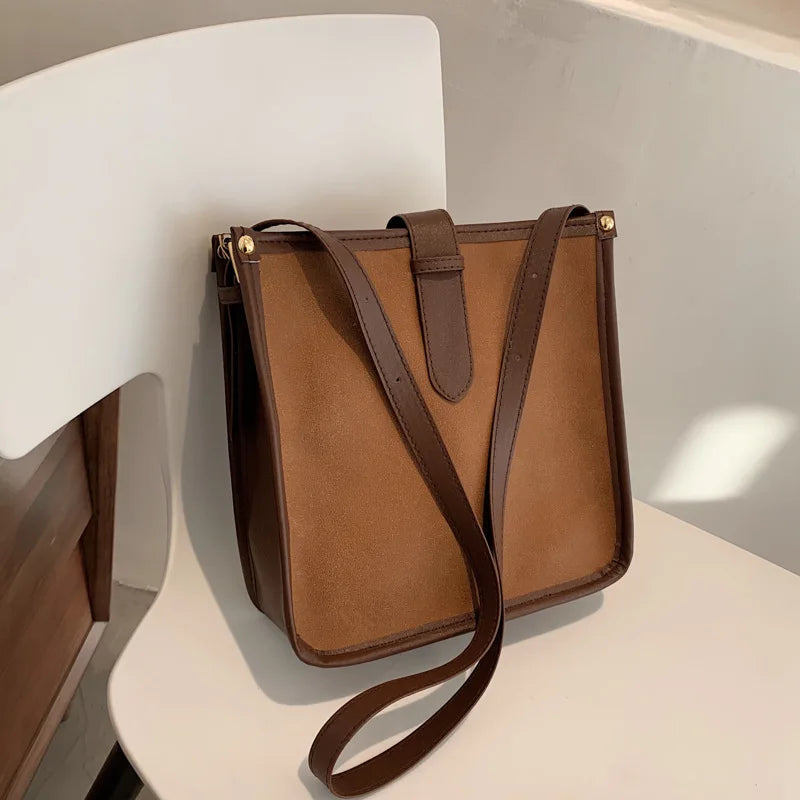Vintage Bucket Bag Large Capacity Shoulder Work Messenger Bag
