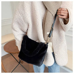 Winter Furry Women Large Handbags Shoulder Messenger Bags Soft Plush Female