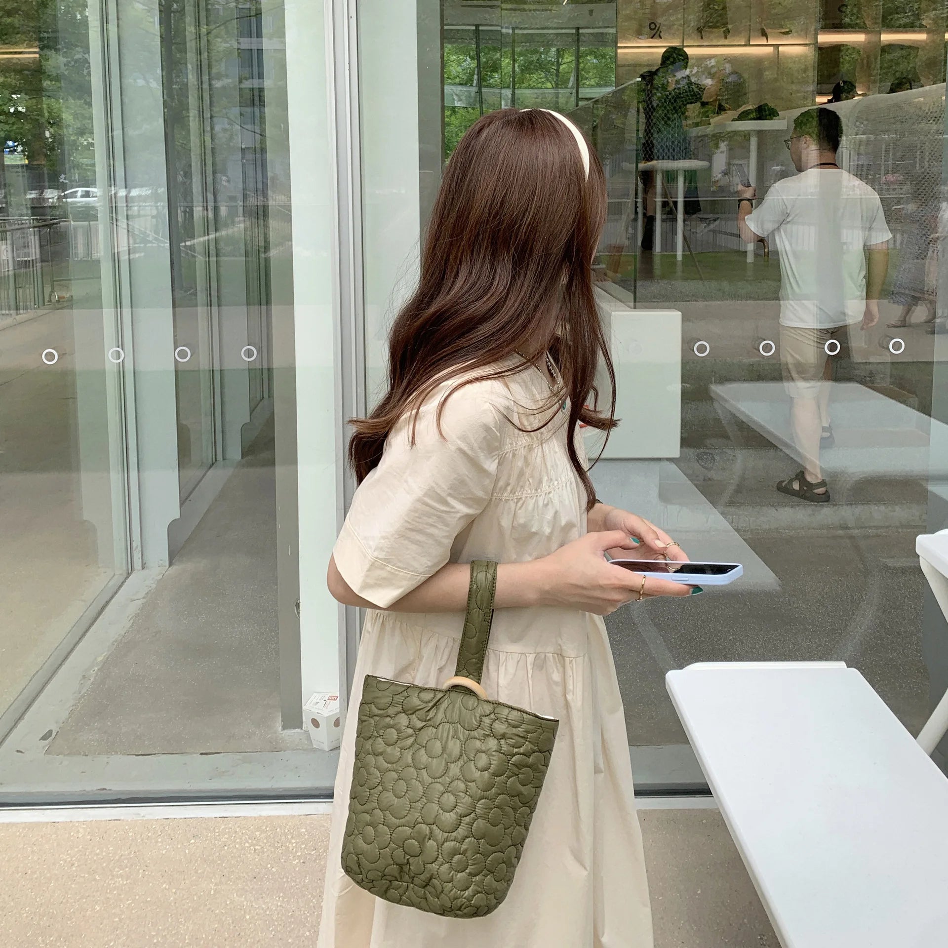 Winter Women's Bucket Bag Shoulder Messenger Light Ladies Bag