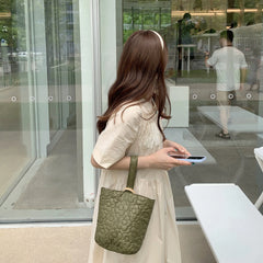 Winter Women's Bucket Bag Shoulder Messenger Light Ladies Bag