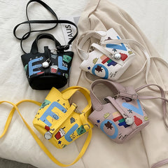 Doodle Letter Messenger Shoulder Bag Girls Drawstring Bucket Crossbody Bag