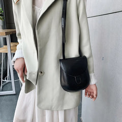 Women Shoulder Crossbody Bag Small Retro Horseshoe Packet Strap
