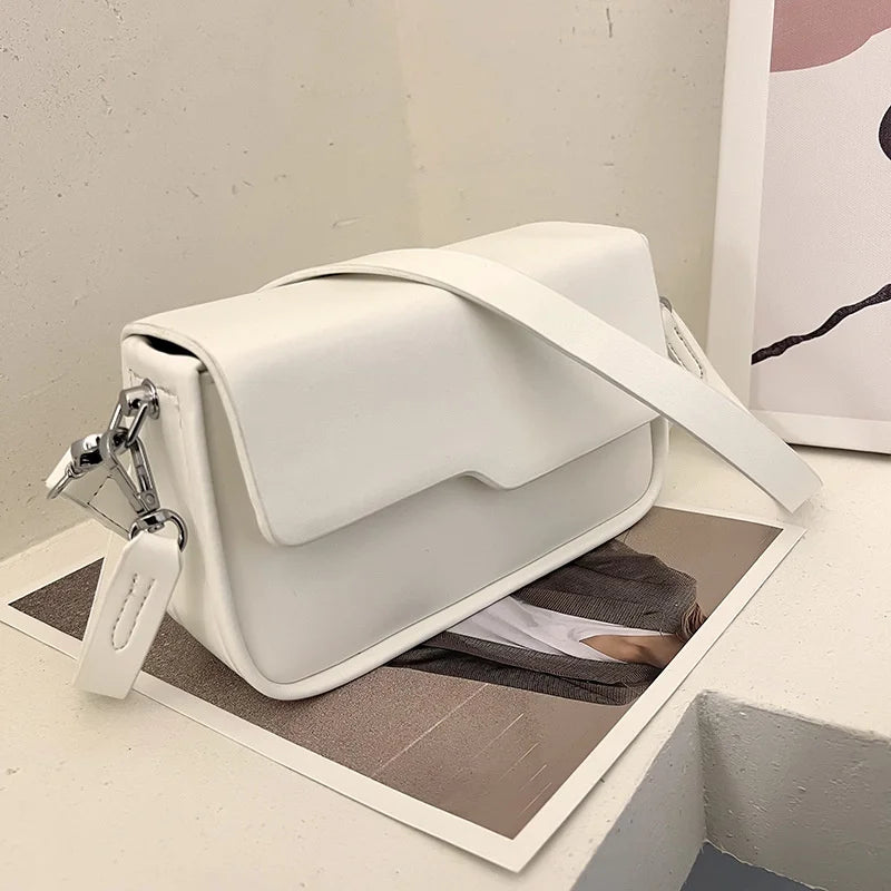 Women's Minimalist Retro Shoulder Bag