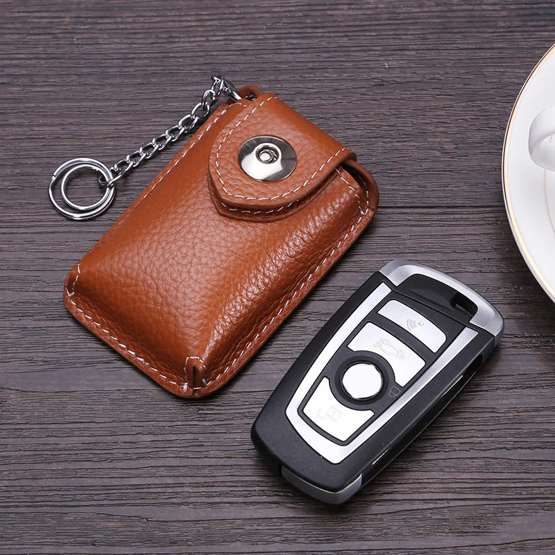 Retro Leather Car Key Bag with Magnetic Buckle