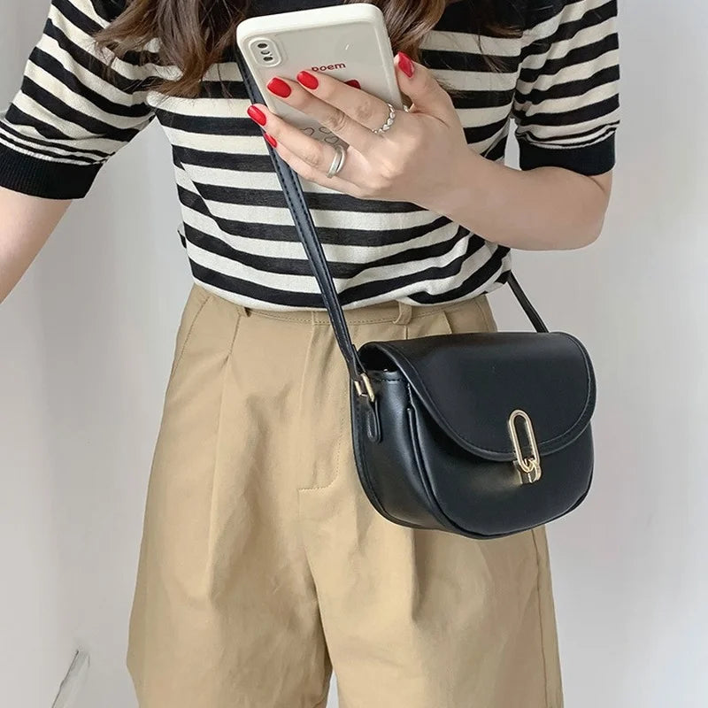 One-shoulder Saddle Bag Female Niche Online Celebrity Slung Wild Ins Explosion S