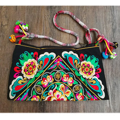National embroidery canvas crossbody bag