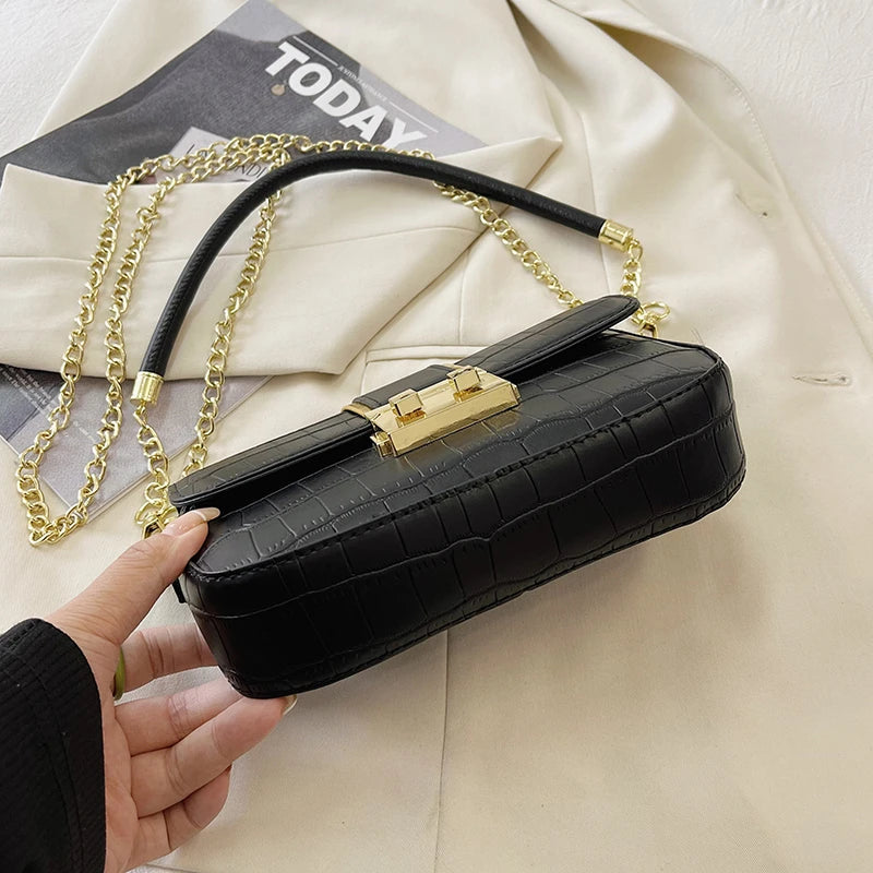 Classic Style Female Single Shoulder Passenger Bag with Wrist Strap